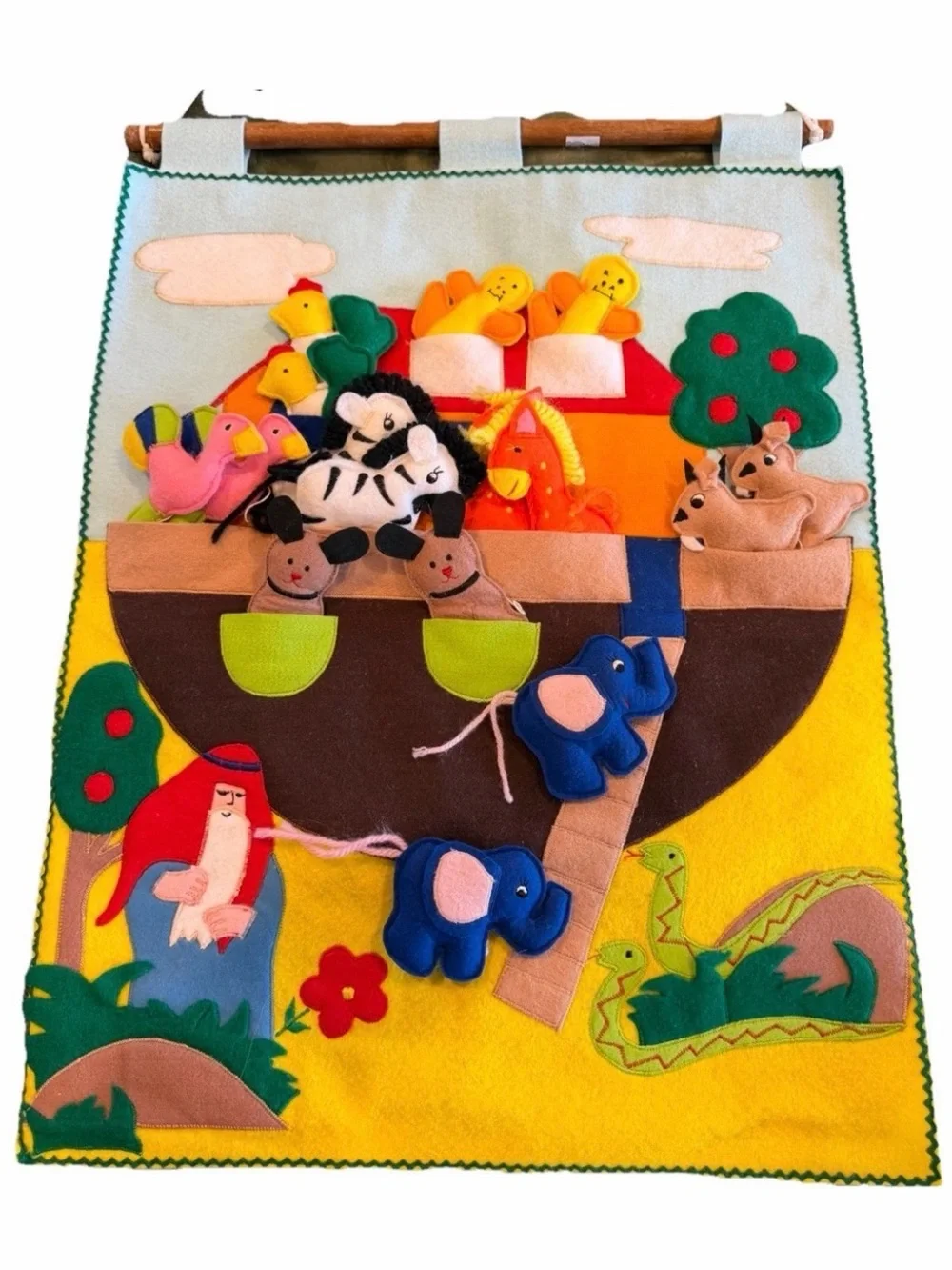Pockets Of Learning  Noahs Ark Cloth Felt Wall Hanging With Removable Animals